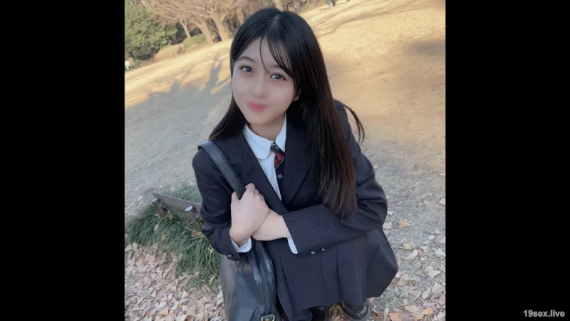 fc2-ppv 4303274 First time taking photos and showing face!  !  Limited time only 3 days!  !  A serious and cute girl who is about to graduate and become the school class president ◯◯Cum in mouth and creampie!  !  I always thought it was very pure, but I d